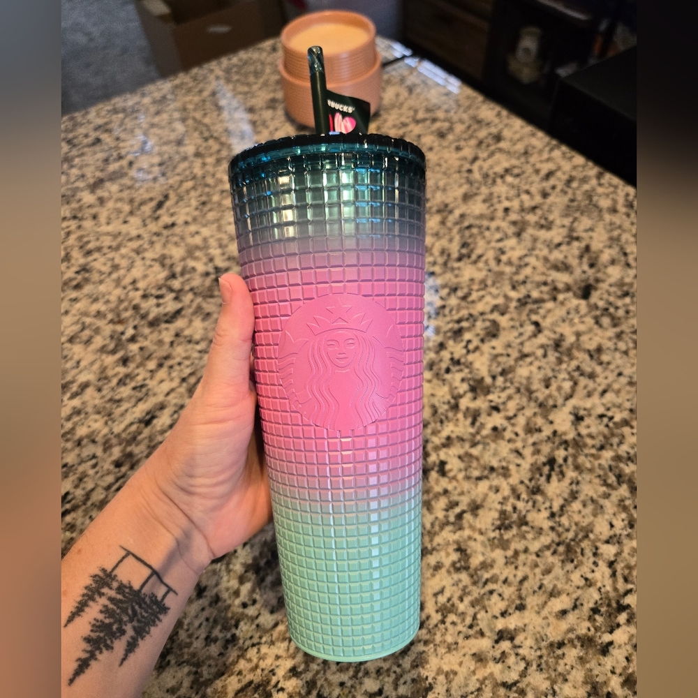 CLEARANCE Starbucks 24 oz. Valentine's Day 2024 Cold Cup Tumbler